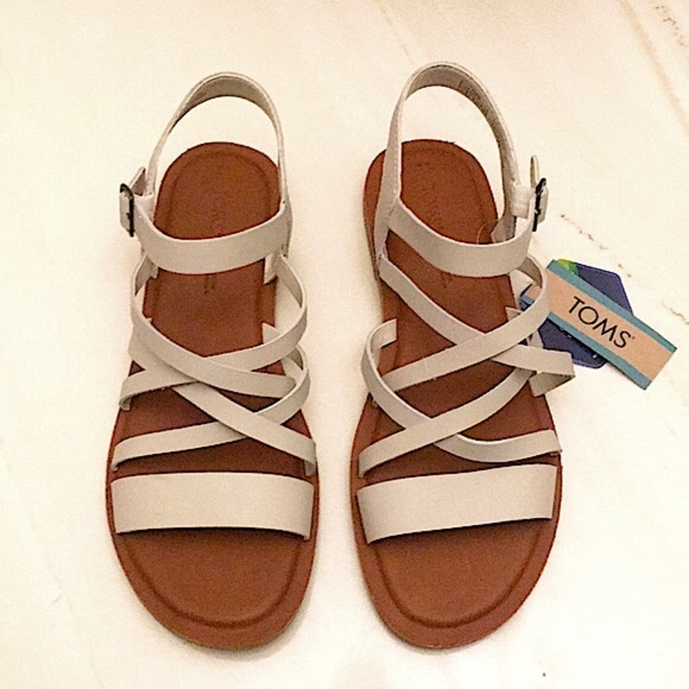 TOMS Womens Shoes White Sandals New with Tags Size 9